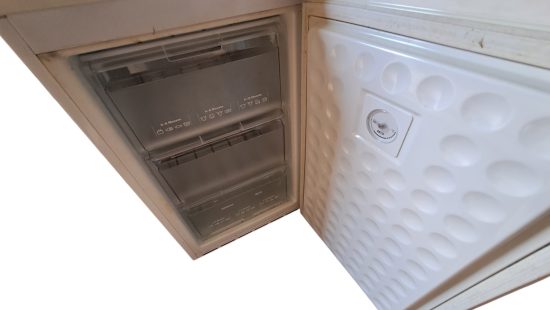 Tiefkühlschrank