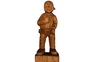 Geschnitzte Holzfigur