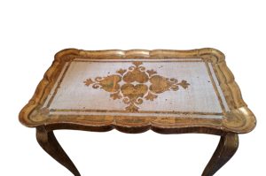 Venezianisches Tischchen
