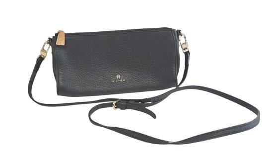 Handtasche