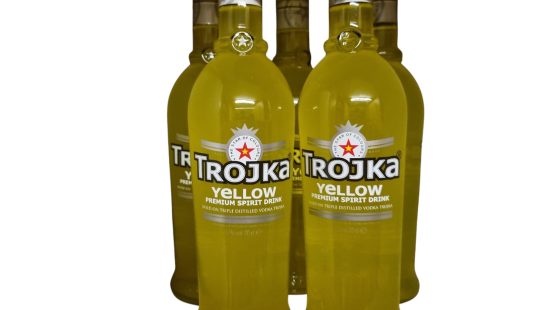 Trojka Yellow