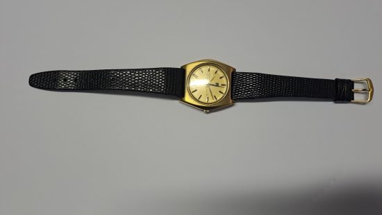 Herrenarmbanduhr CAV8