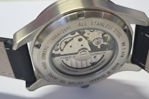 Automatik Herrenarmbanduhr CAV8