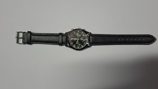 Herrenarmbanduhr CAV8