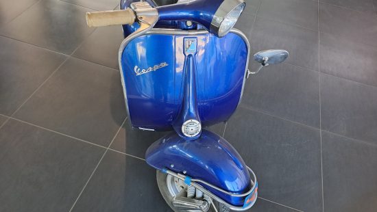 Vespa FIN: VNB5T06157