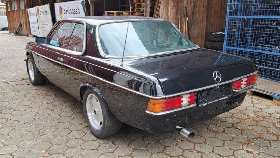 Mercedes FIN: 123 043 10 009585