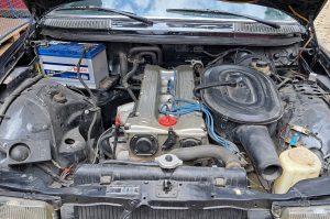 Mercedes FIN: 123 043 10 009585