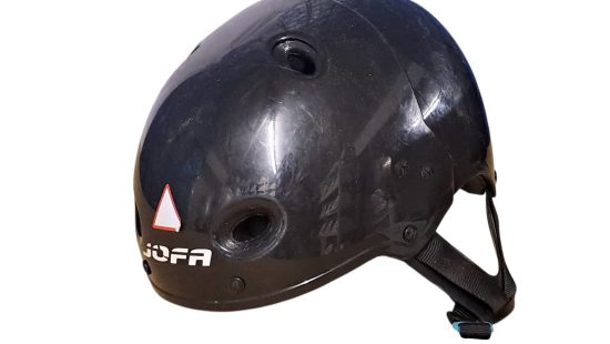 Helm schwarz glänzend