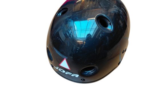 Helm schwarz glänzend