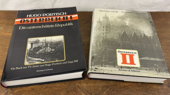 Geschichtsbücher Krieg