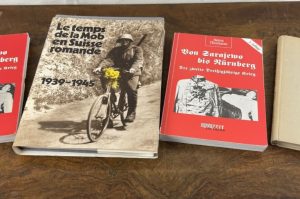 Geschichtsbücher Krieg