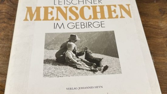 Menschen im Gebirge