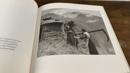 Menschen im Gebirge