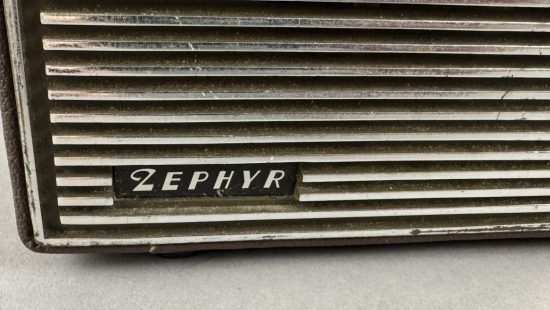 Retro Radio Zephyr