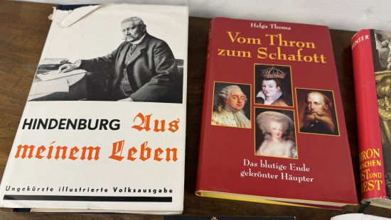 Geschichtsbücher