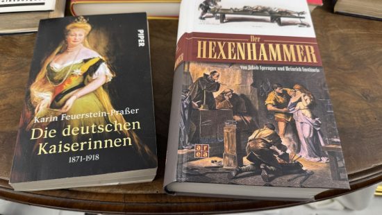 Geschichtsbücher