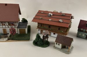 Häuser für Eisenbahn Modelle