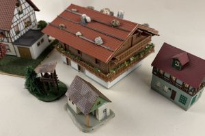 Häuser für Eisenbahn Modelle