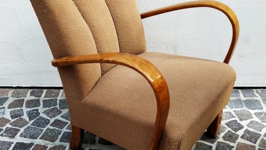 Sessel  im Halabala Stil