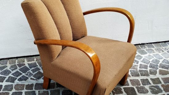 Sessel  im Halabala Stil