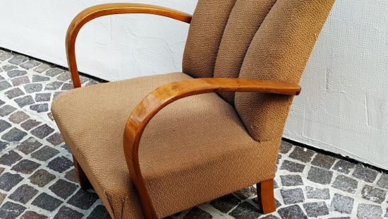 Sessel  im Halabala Stil