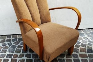 Sessel  im Halabala Stil