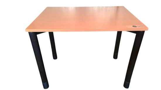 Schreibtisch