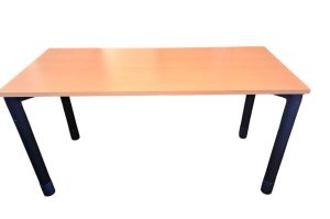 Schreibtisch