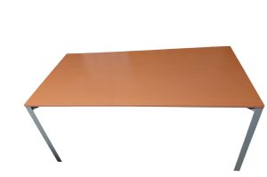Schreibtisch