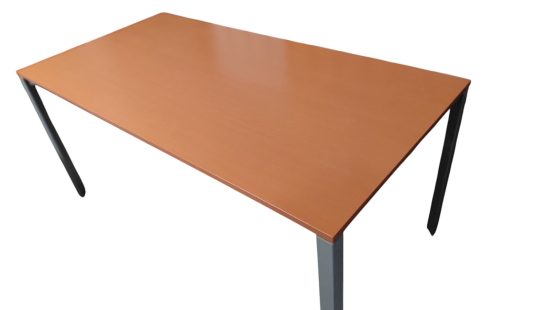 Schreibtisch