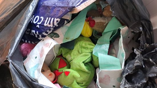 Sack mit Plüschtieren KT