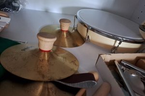 Musikinstrumente KT