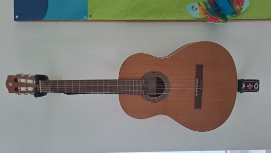 Akkustik Gitarre EG
