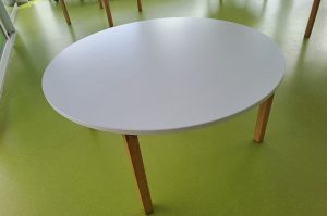Tisch EG 