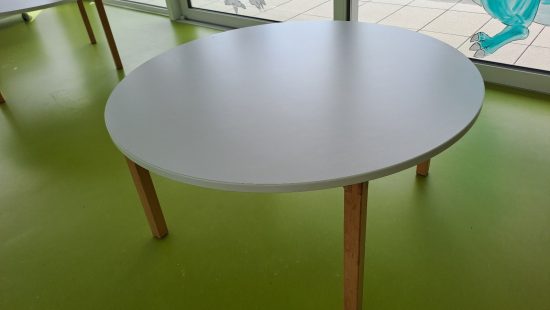 Tisch EG 