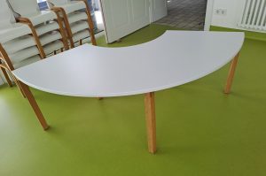 Tisch EG 