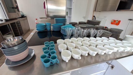Geschirr EG KÜ