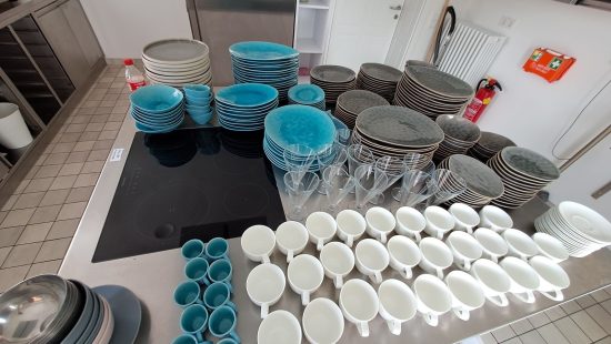 Geschirr EG KÜ