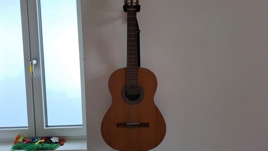 Akkustik Gitarre OG