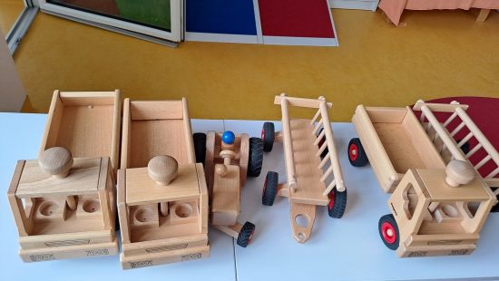 Holzfahrzeuge OG