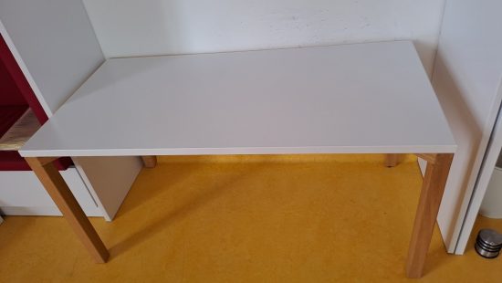 Tisch OG