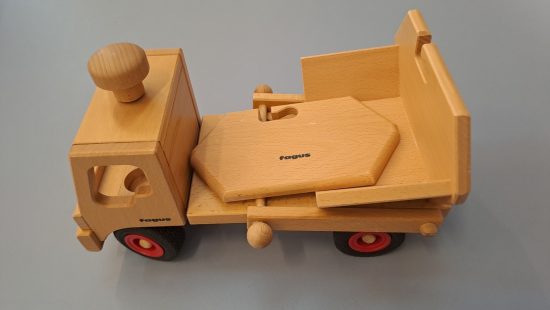 Holzauto DG