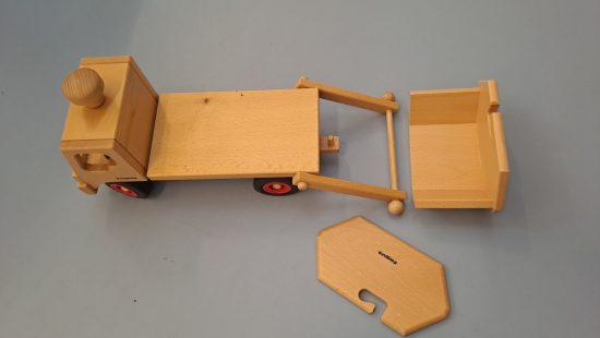 Holzauto DG