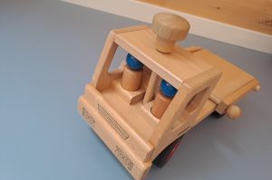 Holz Lastwagen DGG