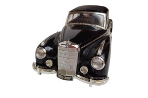 Modellauto Mercedes Benz 300D K1