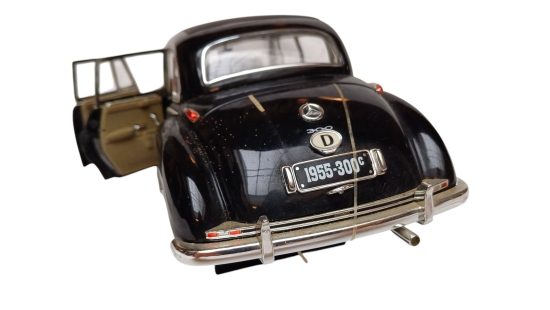Modellauto Mercedes Benz 300D K1