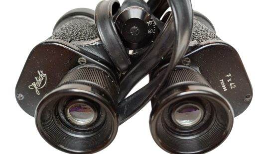 Fernglas K8