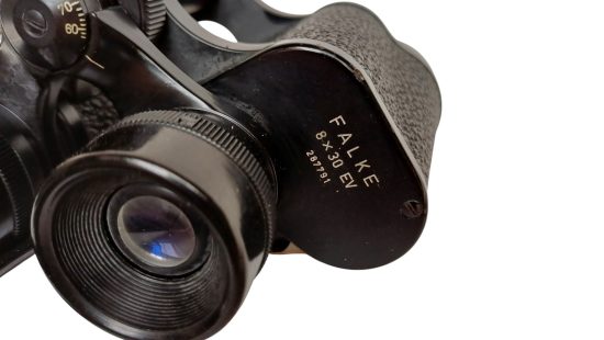 Fernglas K8