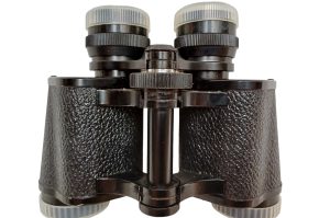 Fernglas K8