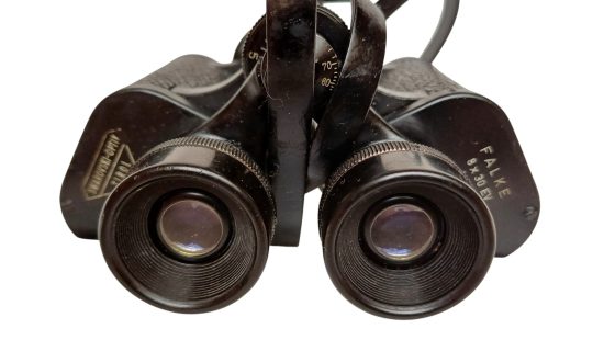 Fernglas K8